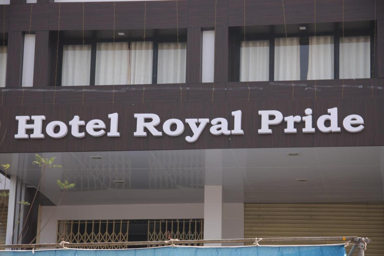 أحمد أباد Hotel Royal Pride المظهر الخارجي الصورة